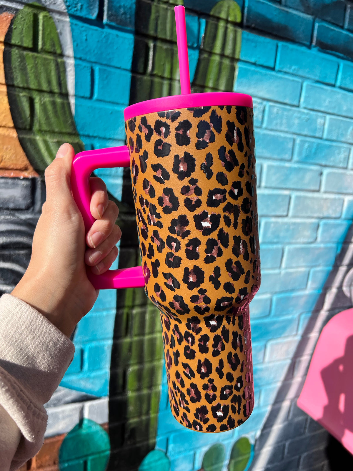 The 32oz Leopard Tumbler