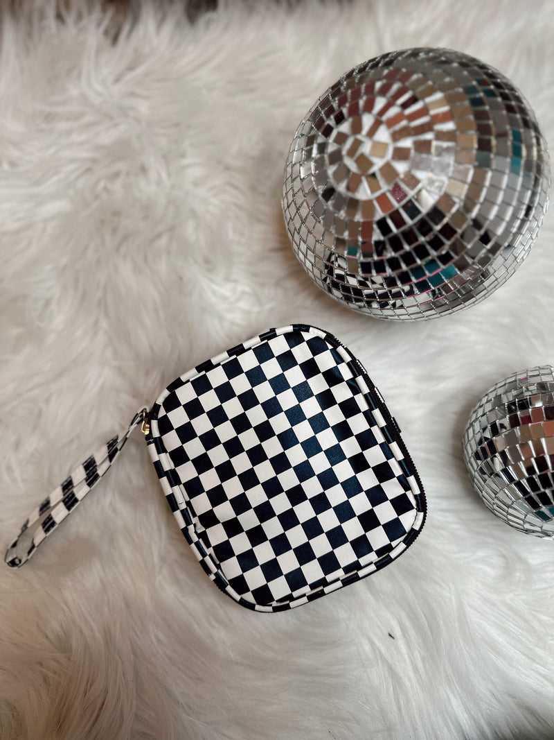 Wild Horse Boutique Hanbags The Checkered Zipper Bag