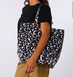 Wild Horse Boutique Handbags The Consuela Rox Basic Bag