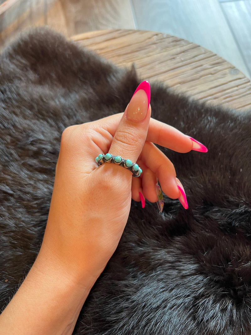 Wild Horse Boutique Jewelry Turquoise goes round ring
