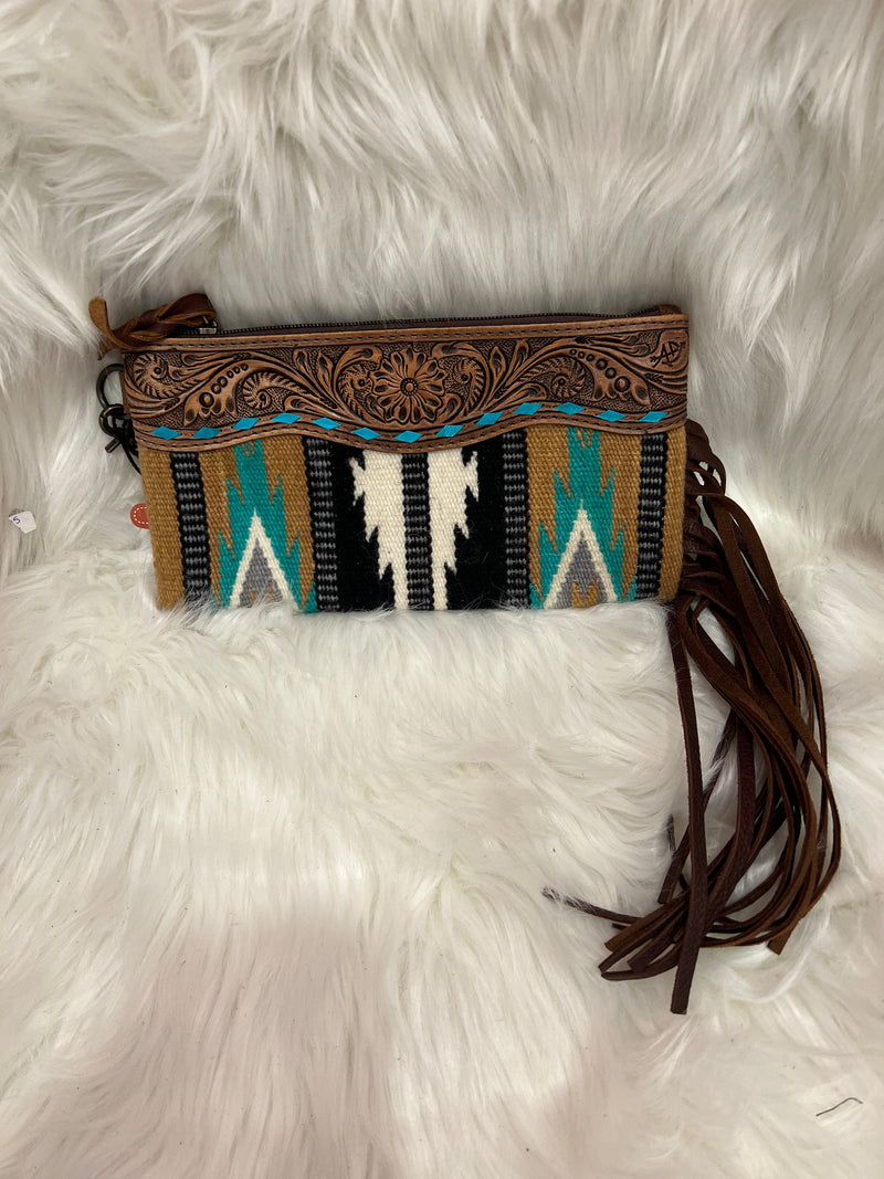 Wild Horse Boutique Hanbags Beth Aztec Rug Handbag