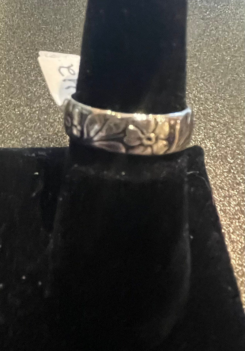 Wild Horse Boutique Jewelry Tooled floral etched ring